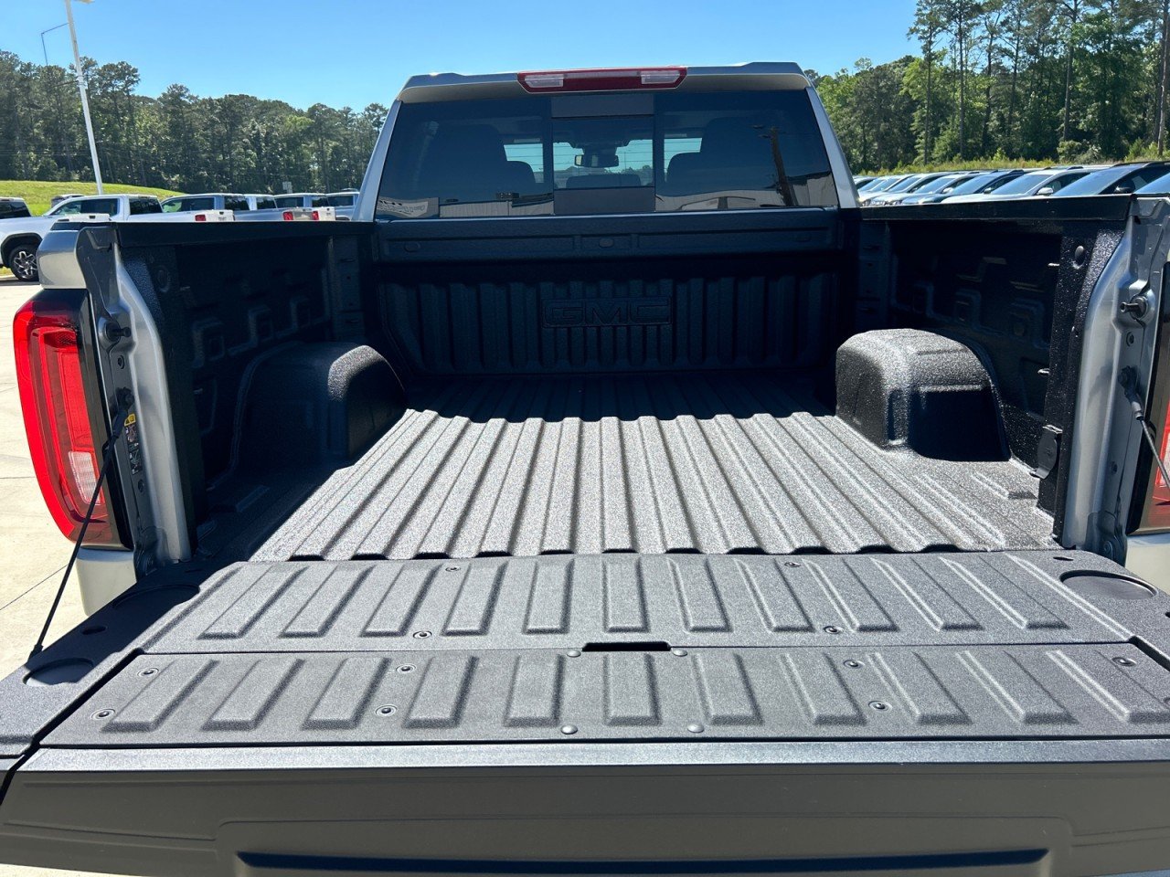New 2026 Sterling Metallic GMC SLT image 7
