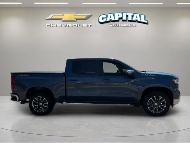 Used 2024 Lakeshore Blue Metallic Chevrolet LT (2FL) image 6