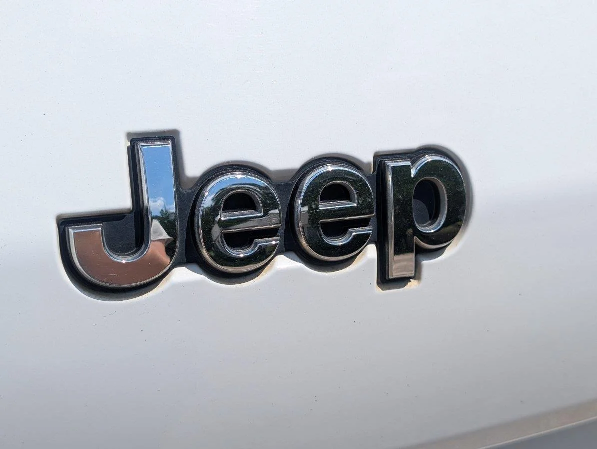 Used 2021 Bright White Clearcoat Jeep Limited image 6