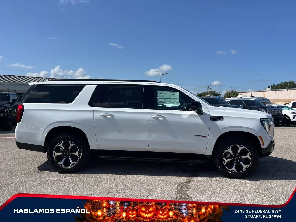 New 2026 Summit White GMC AT4 image 8