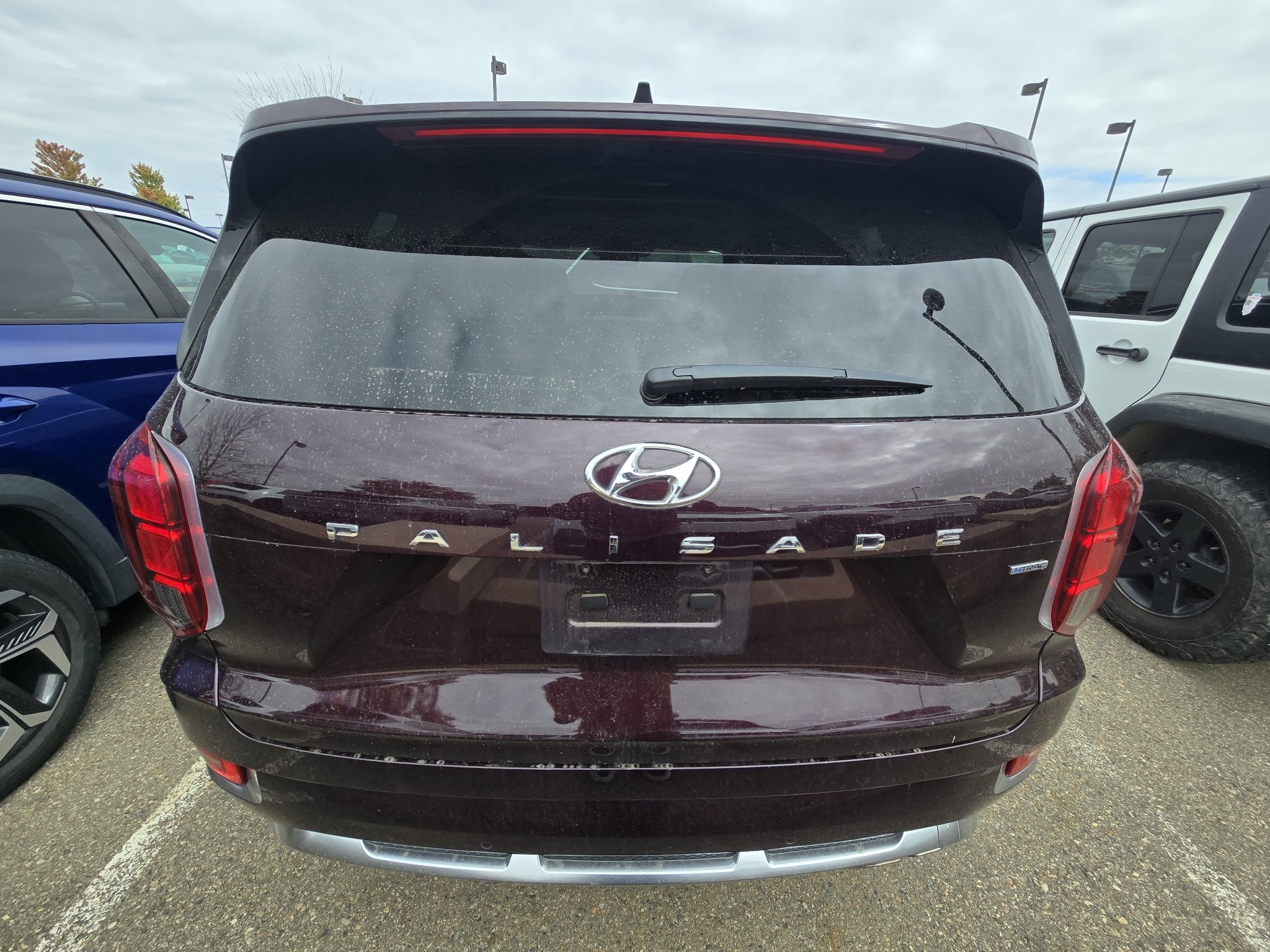 Used 2022 Sierra Burgundy Hyundai Calligraphy image 14