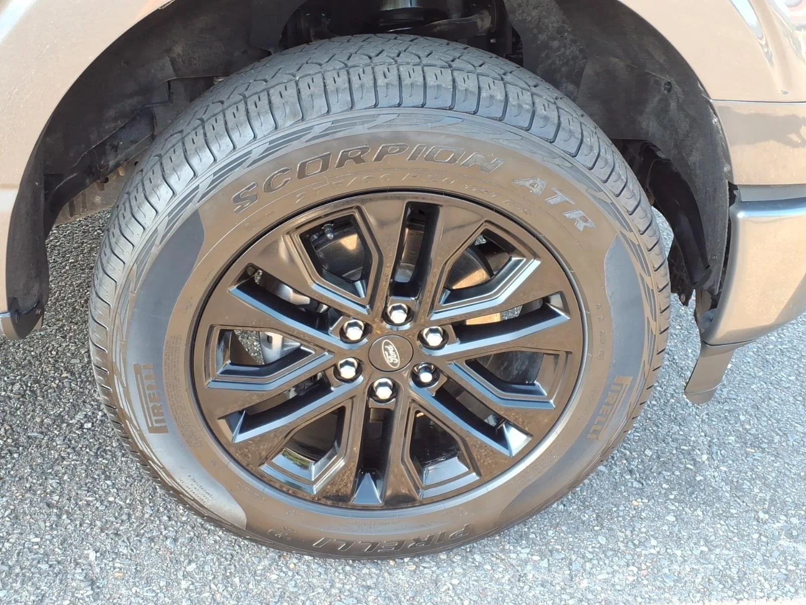 Used 2024 Carbonized Gray Metallic Ford XLT image 13