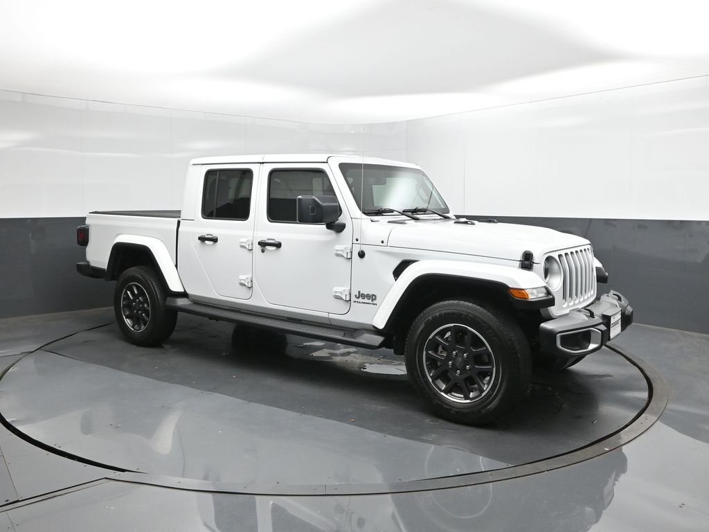 Used 2023 White Jeep Overland image 26