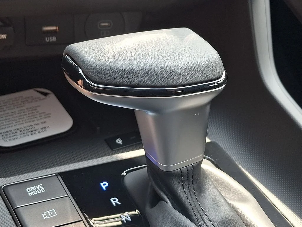 New 2026 Gray Hyundai SEL Sport image 8
