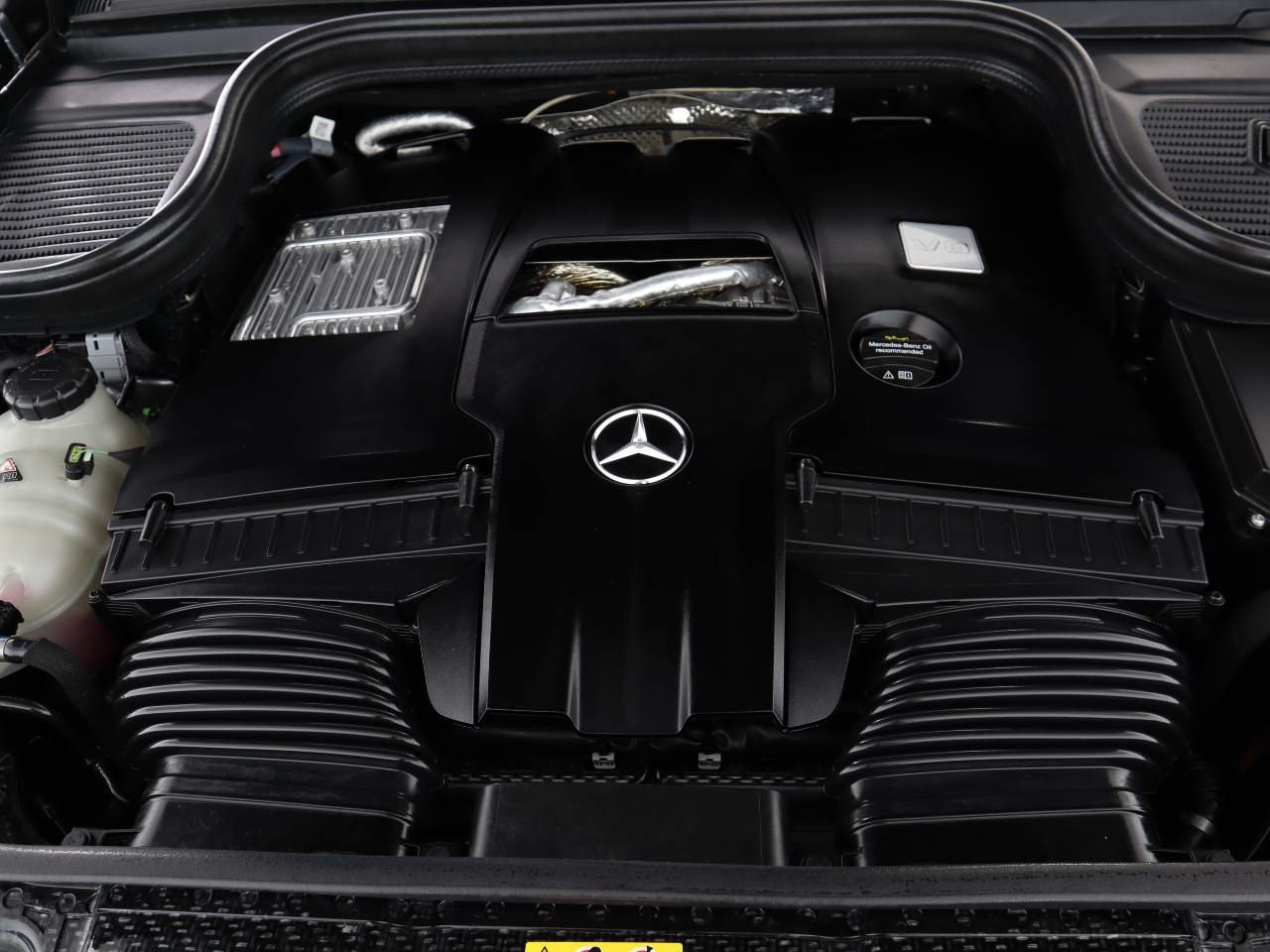 Used 2025 Grey Mercedes-Benz GLE 580 4MATIC® image 19