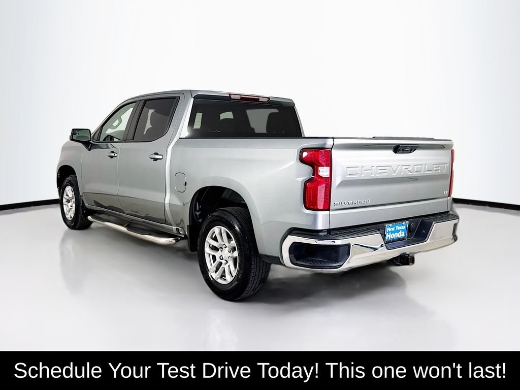 Used 2023 Sterling Gray Metallic Chevrolet LT image 5