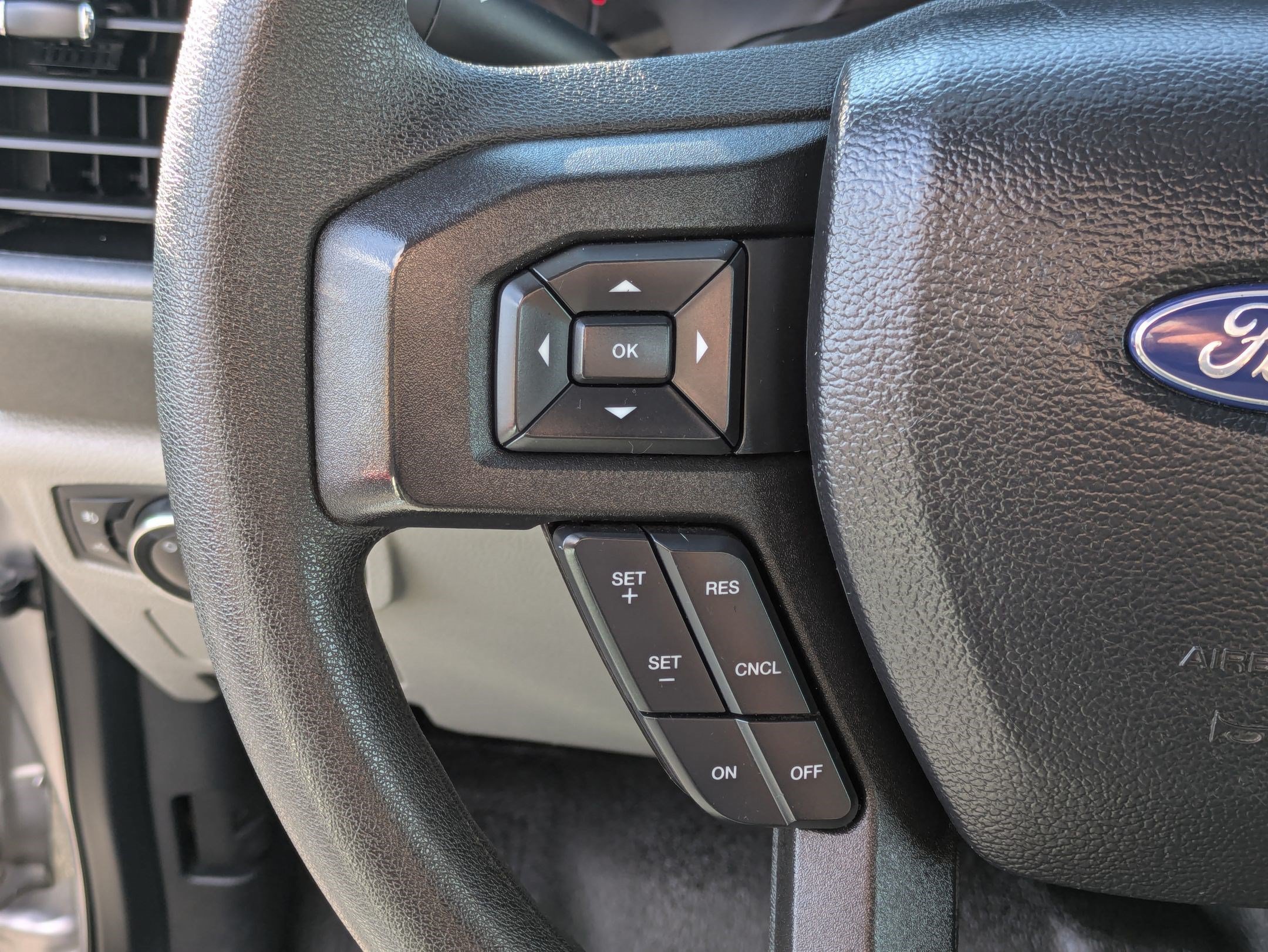 2021 Ford F-350 Super Duty XL - Photo 17
