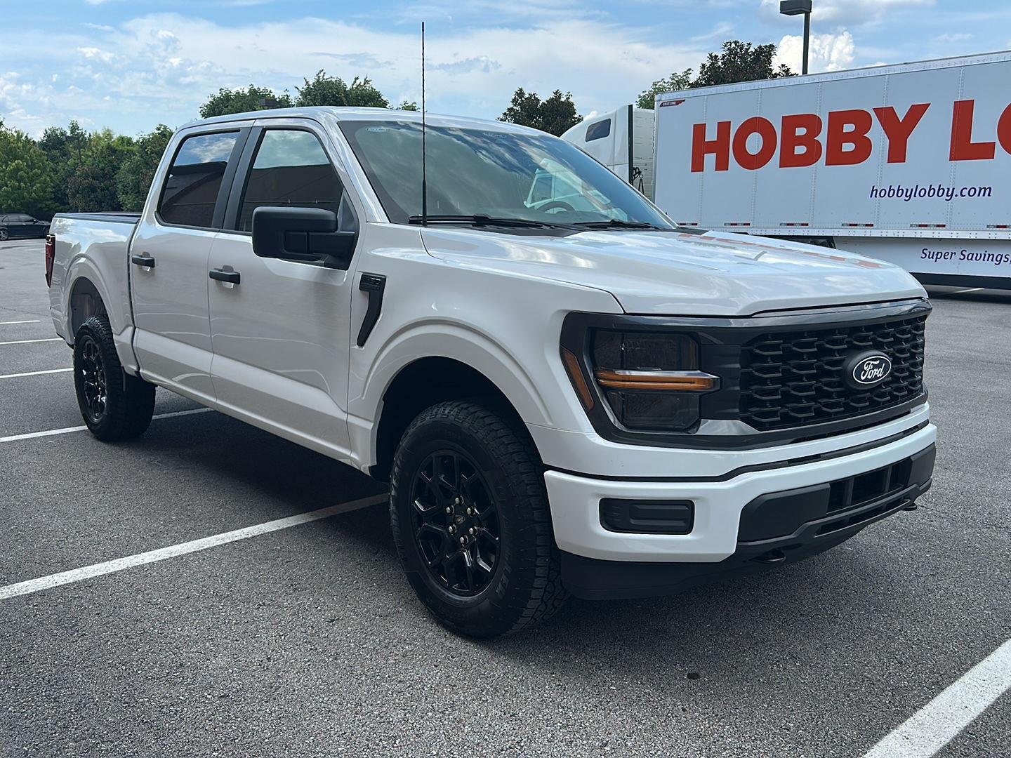 Certified Used 2026 Oxford White Ford STX image 7