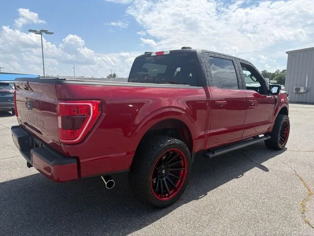 Used 2022 Red Ford XLT image 3