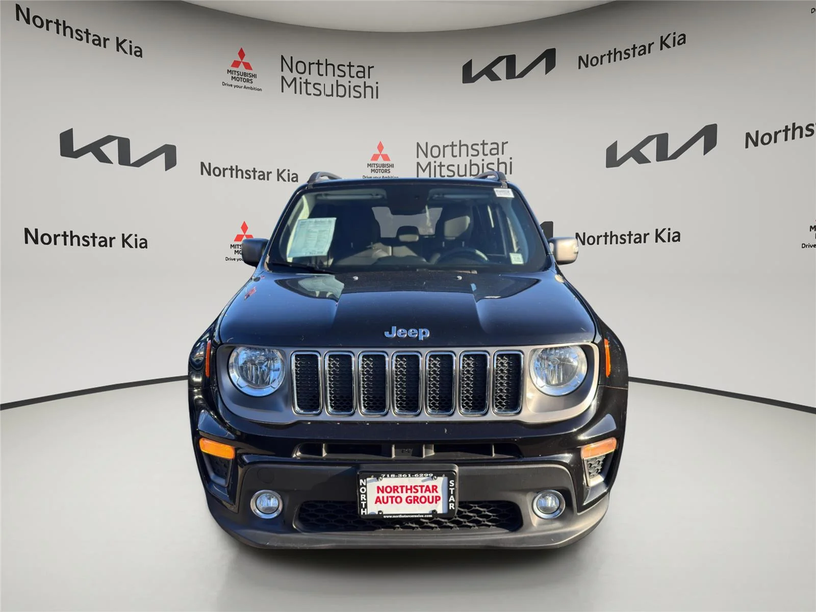 Used 2019 Black Clearcoat Jeep Limited image 2