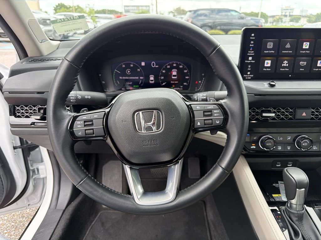 Used 2024  Honda Touring image 22