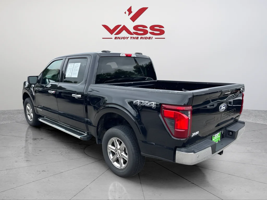 Used 2024 Black Metallic Ford XLT image 3