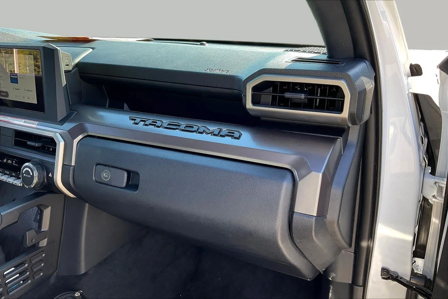 Certified Used 2025 Ice Cap Toyota SR5 image 17