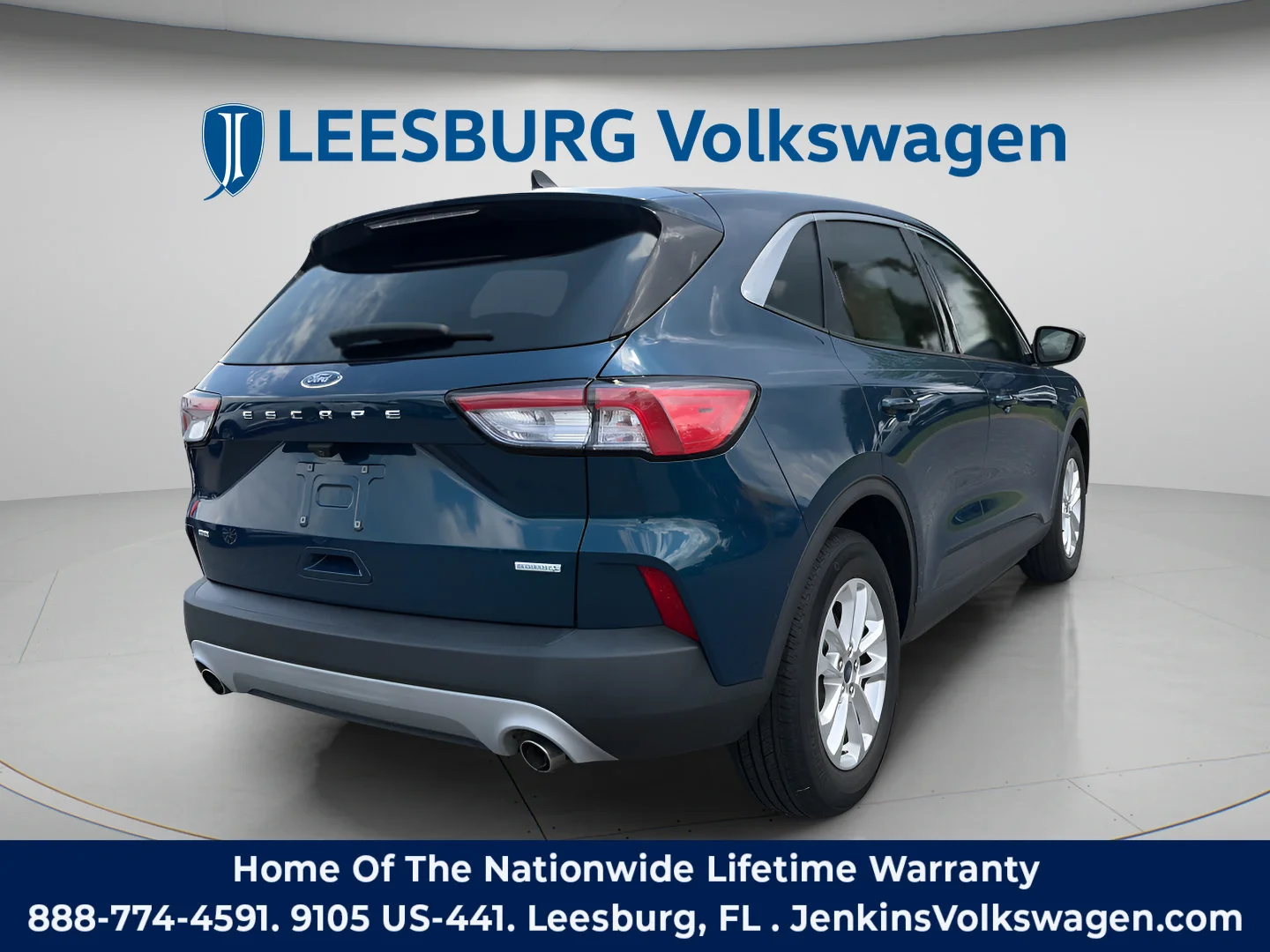 Used 2020 Green Metallic Ford SE image 4