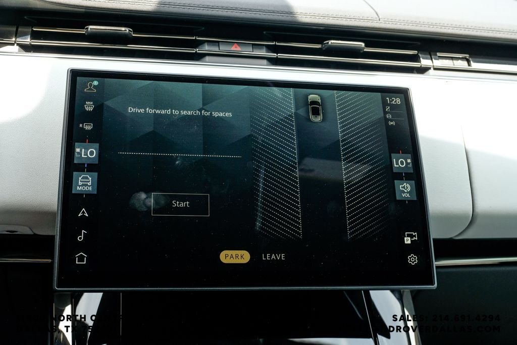 New 2026 Santorini Black Metallic Land Rover SE image 35