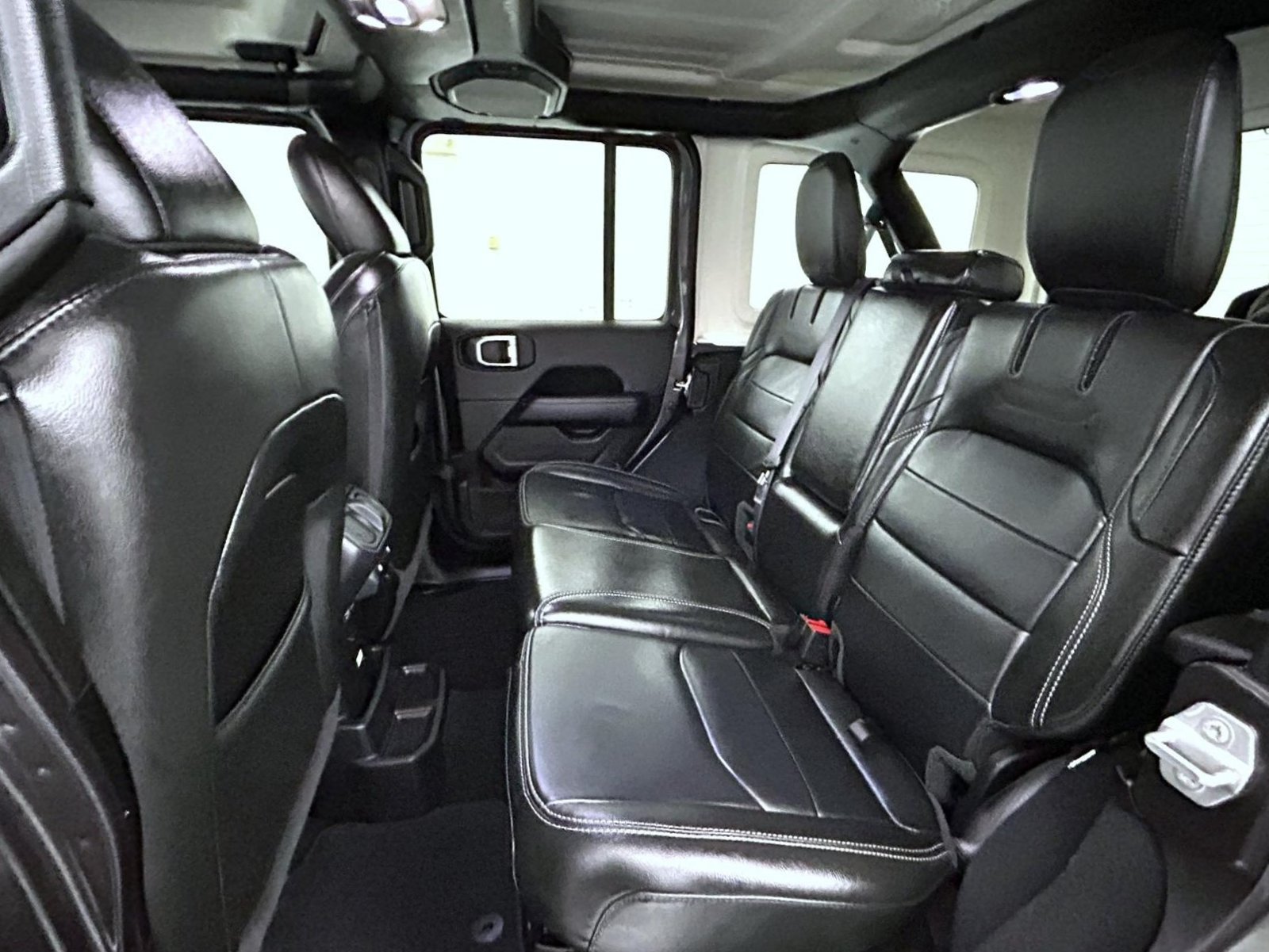 Certified Used 2022 Gray Jeep Unlimited Sahara 4xe image 19