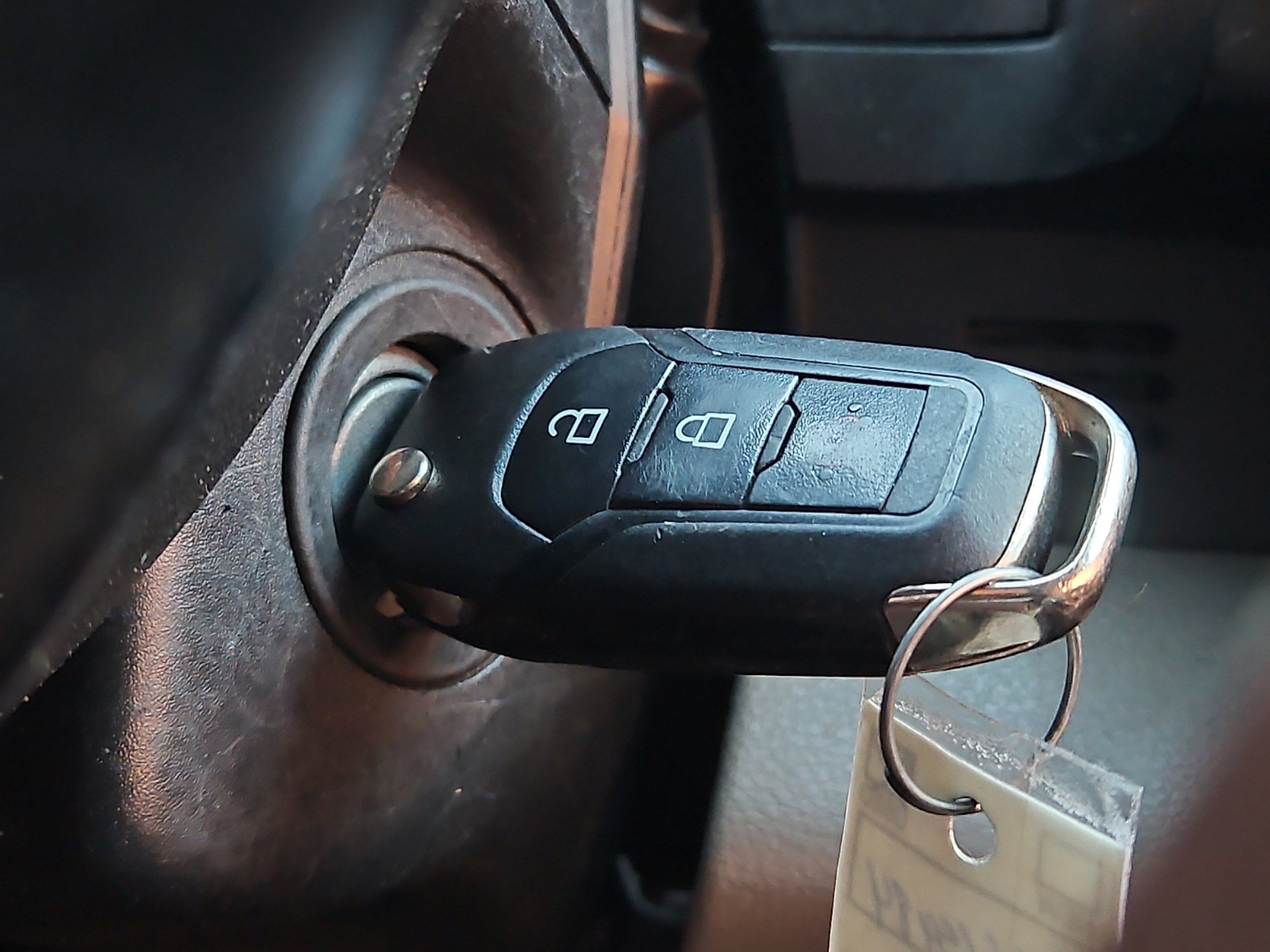 Used 2016 Shadow Black Ford XL image 23