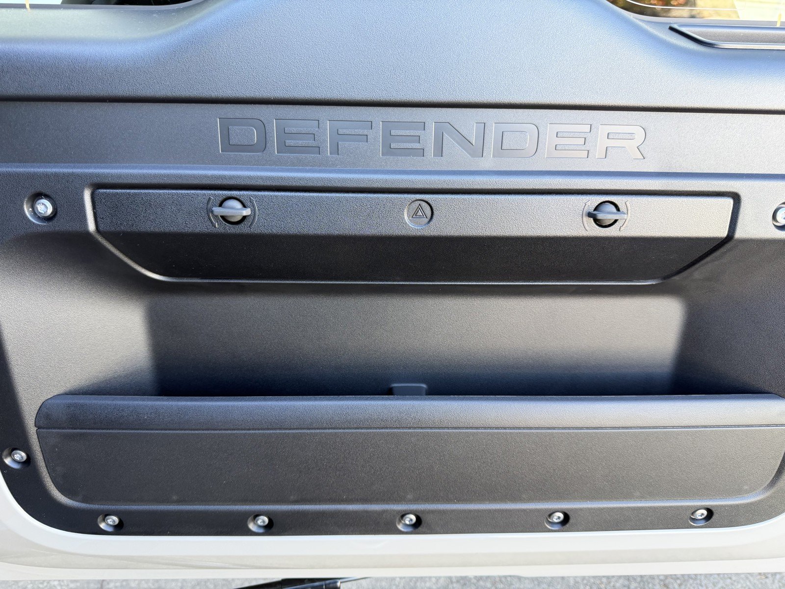 2026 Land Rover Defender X - Photo 38