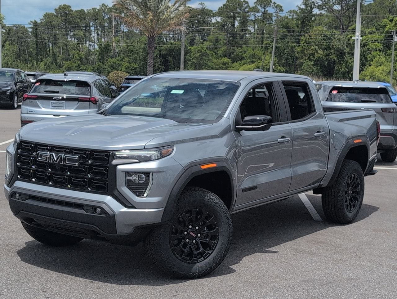 2026 GMC Canyon 2WD Elevation Crew Cab Short Box's photo