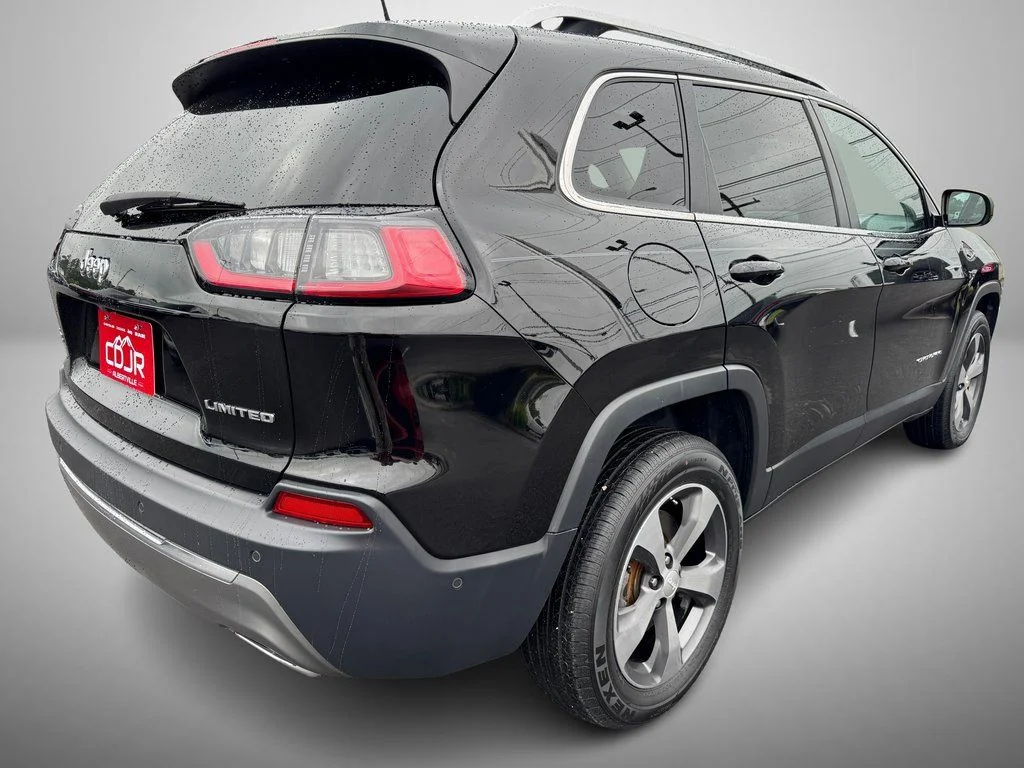 Used 2019 Black Jeep Limited image 3