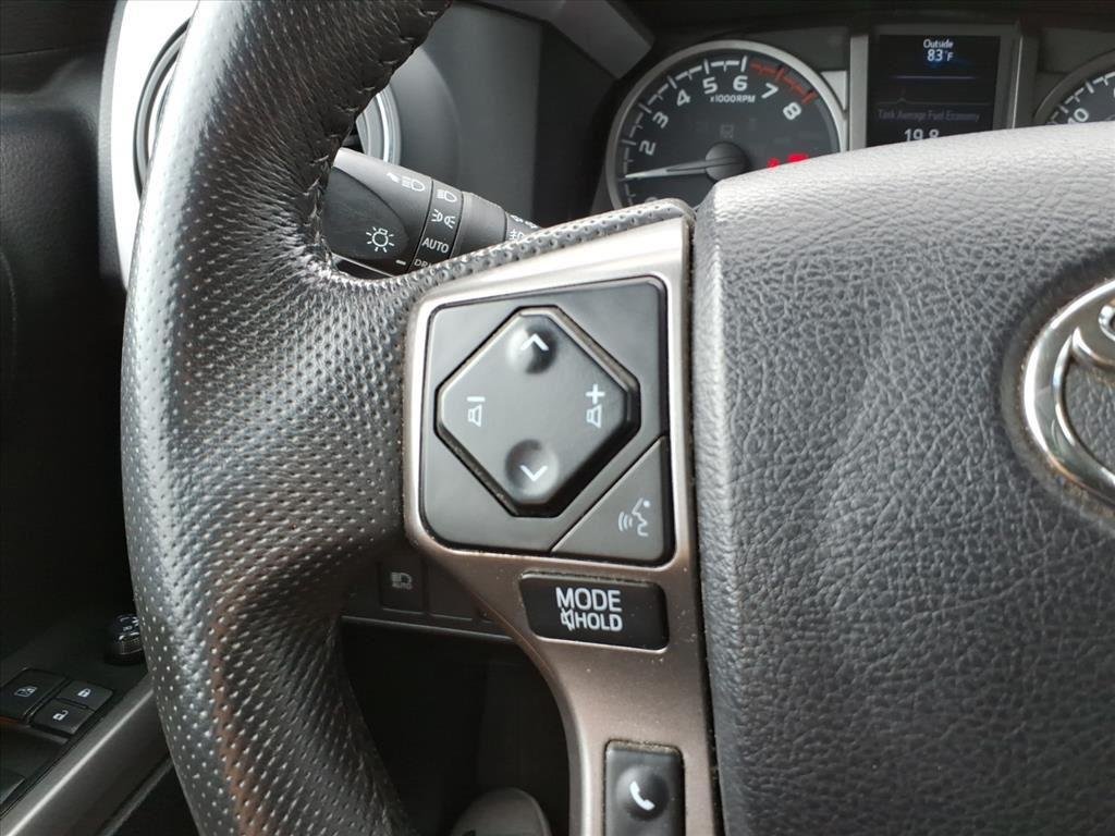 Used 2022 Midnight Black Metallic Toyota SR5 V6 image 18