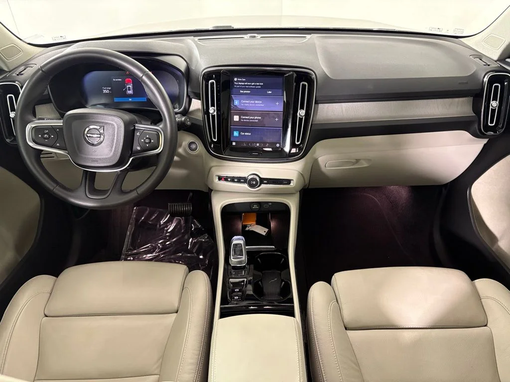 Used 2023 Silver Volvo Plus image 33