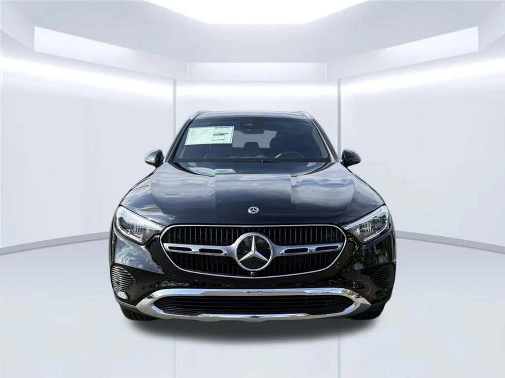 New 2027 Black Mercedes-Benz GLC 300 image 45