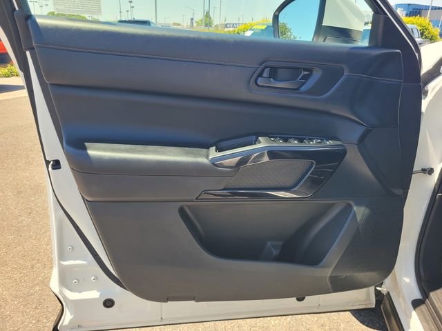 Used 2025 White Nissan SV image 18
