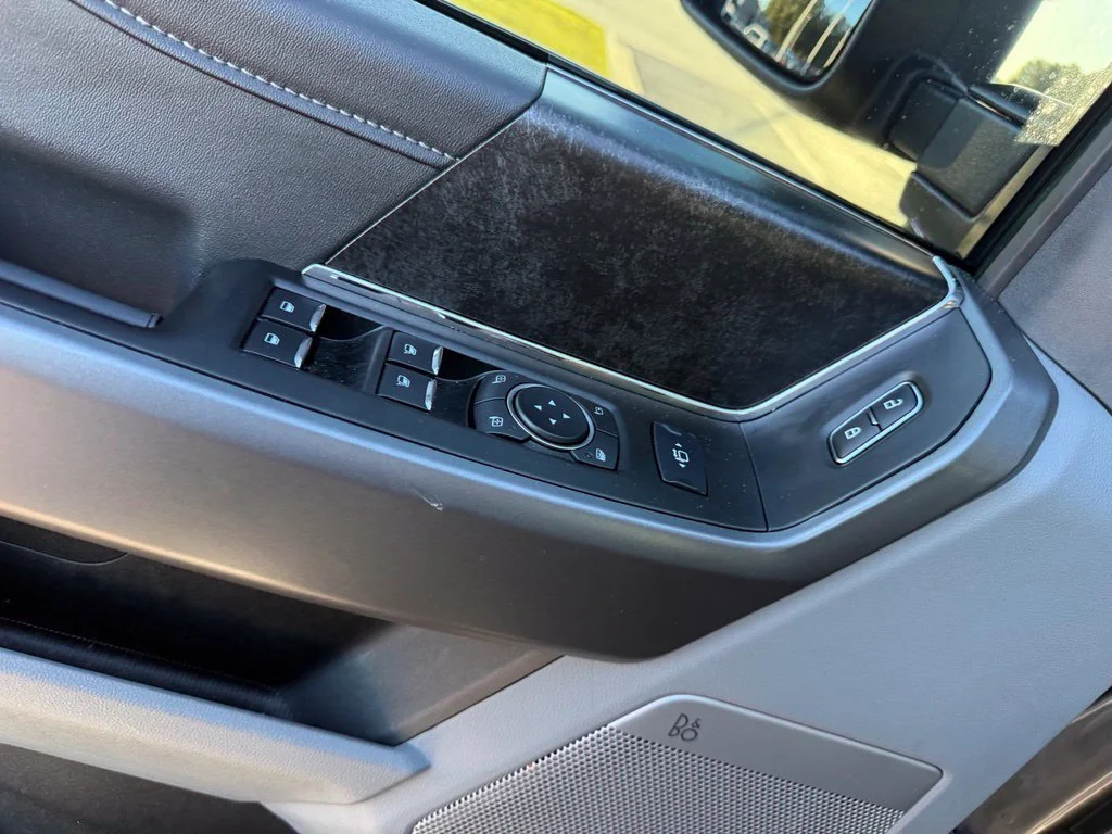 Used 2025 Gray Ford XLT image 6