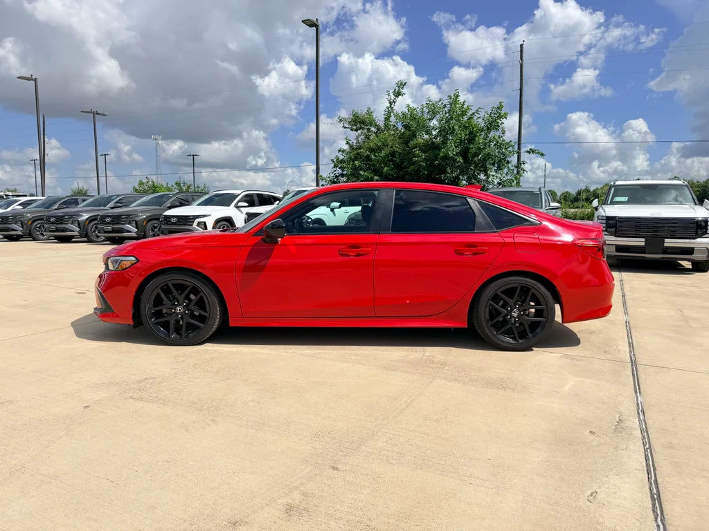 Used 2022 Rallye Red Honda Sport image 9