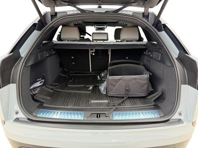 New 2026 Arroios Grey Land Rover Belgravia Edition image 18