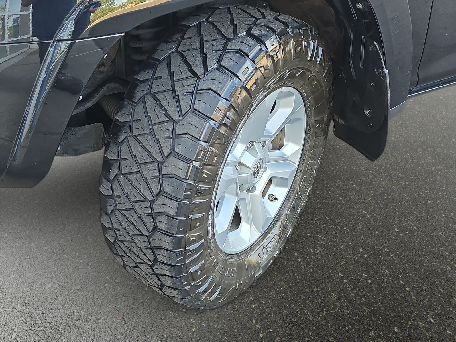 Used 2021 Black Toyota SR5 image 30
