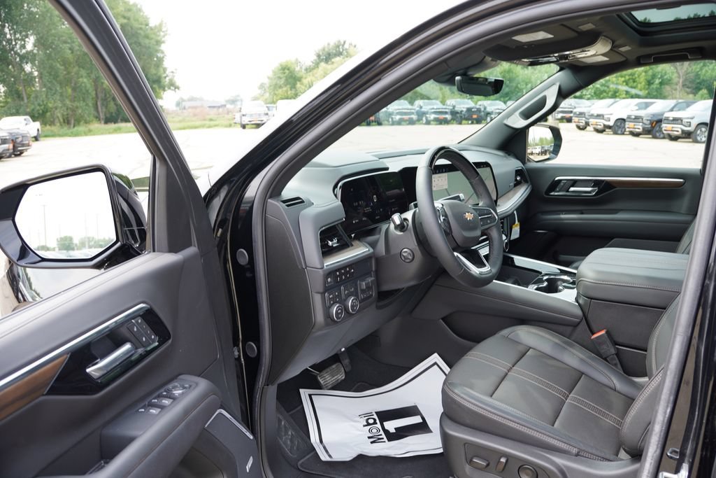 2026 Chevrolet Suburban High Country - Photo 11