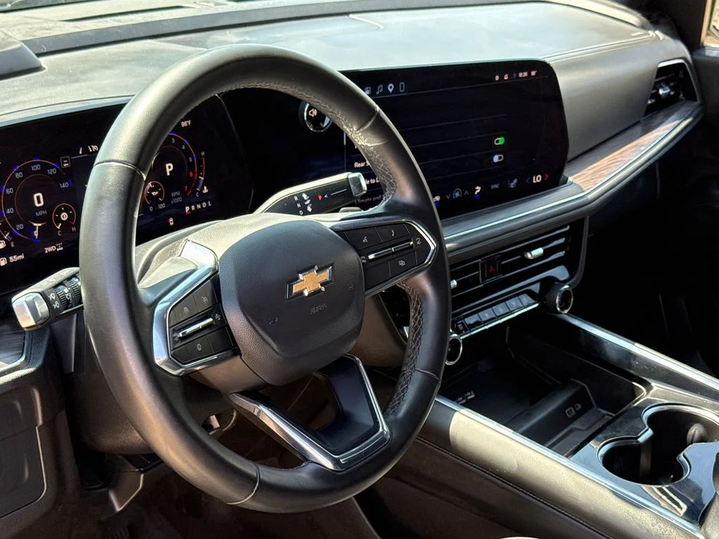 Used 2025 Black Chevrolet LT image 18
