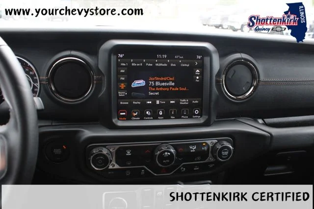 Used 2022 Black Jeep Overland image 28