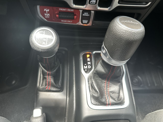 Used 2022 Green Jeep Rubicon image 37