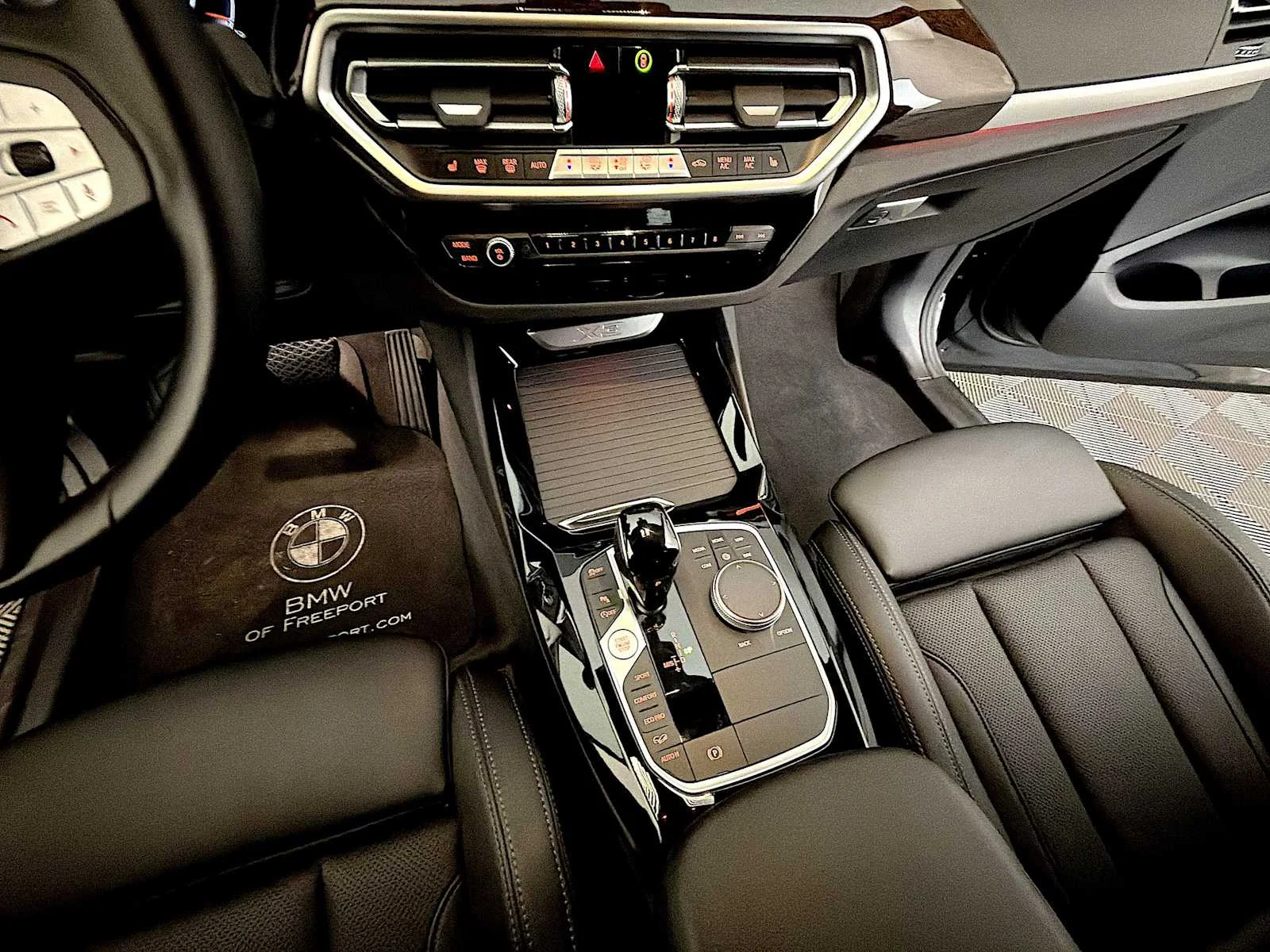 Used 2023 Black Sapphire Metallic BMW xDrive30i image 18