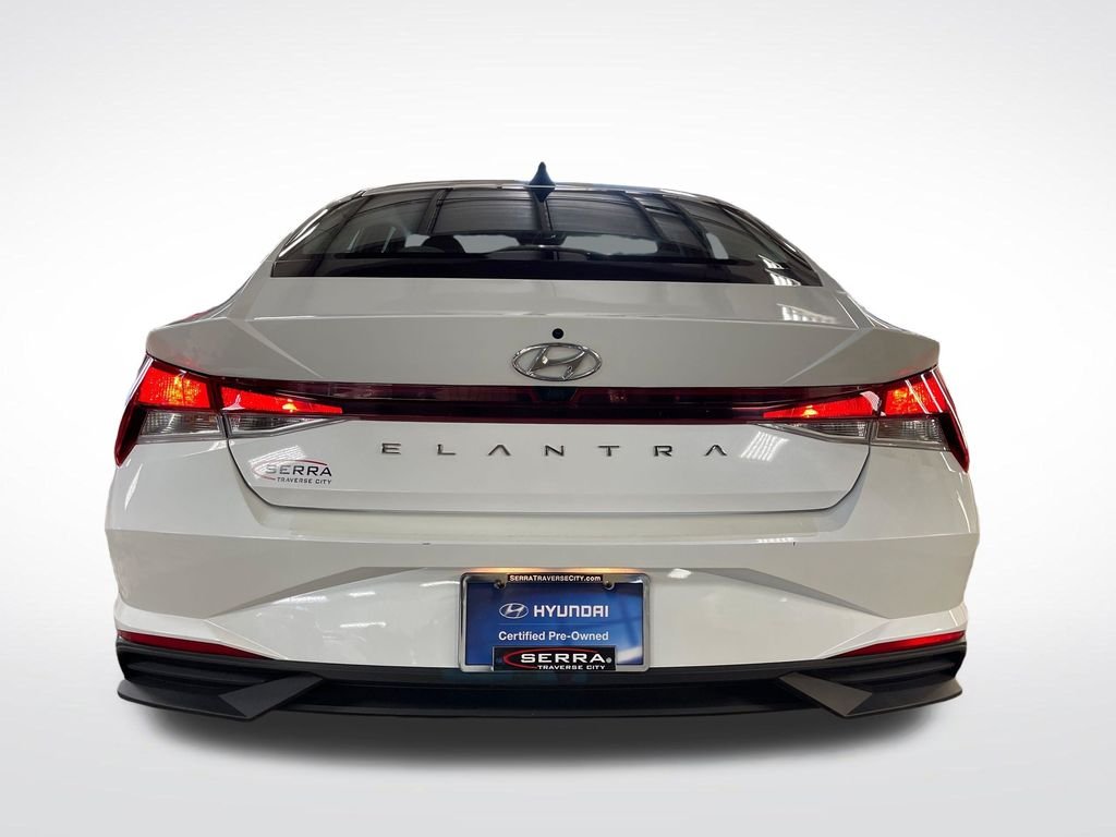 Used 2023 Gray Hyundai SEL image 4