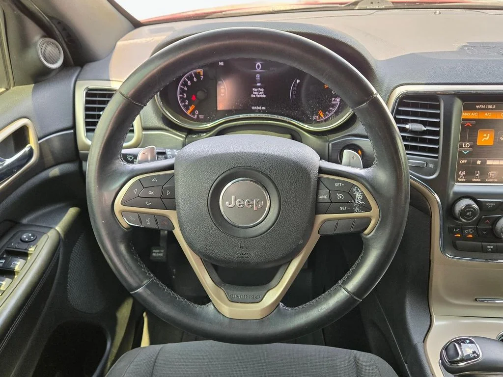 Used 2014 Red Jeep Laredo image 20