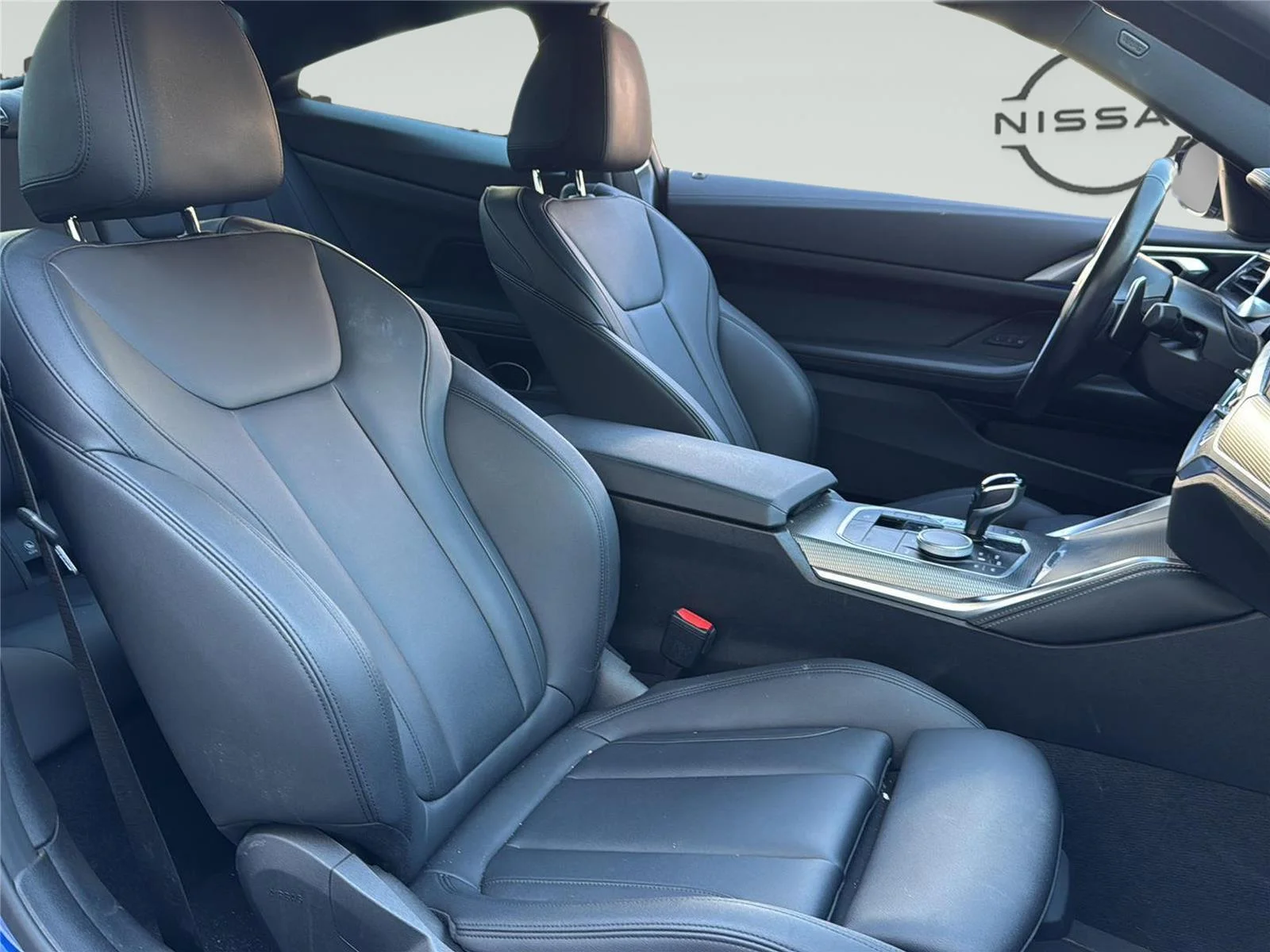 Used 2021 Portimao Blue Metallic BMW M440i xDrive image 23
