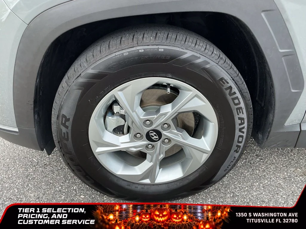 Used 2024 Gray Hyundai SEL image 19