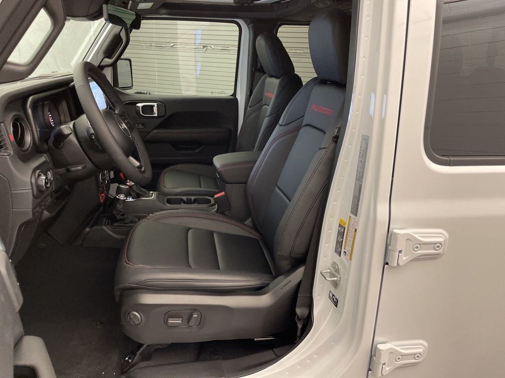 New 2026 Bright White Clearcoat Jeep Rubicon X image 16
