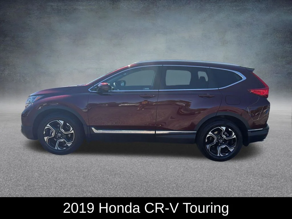 Used 2019  Honda Touring image 2