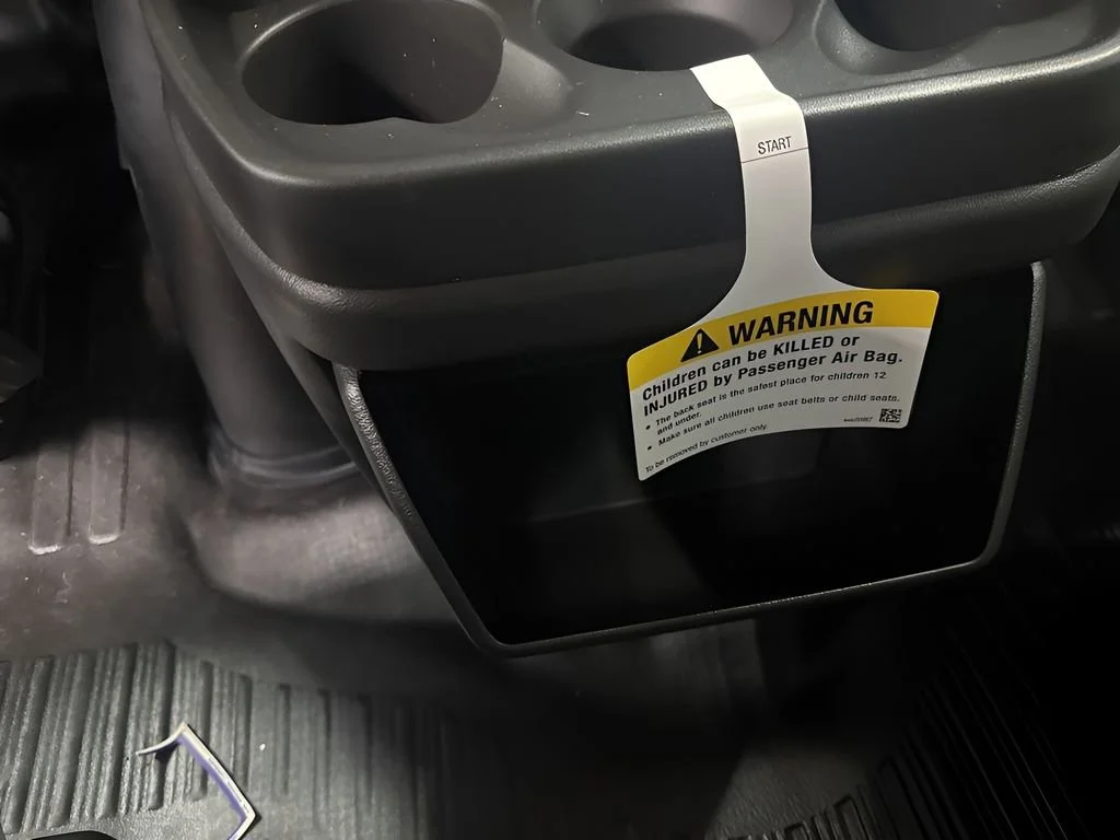 2025 Chevrolet Express Cargo Work Van - Photo 19