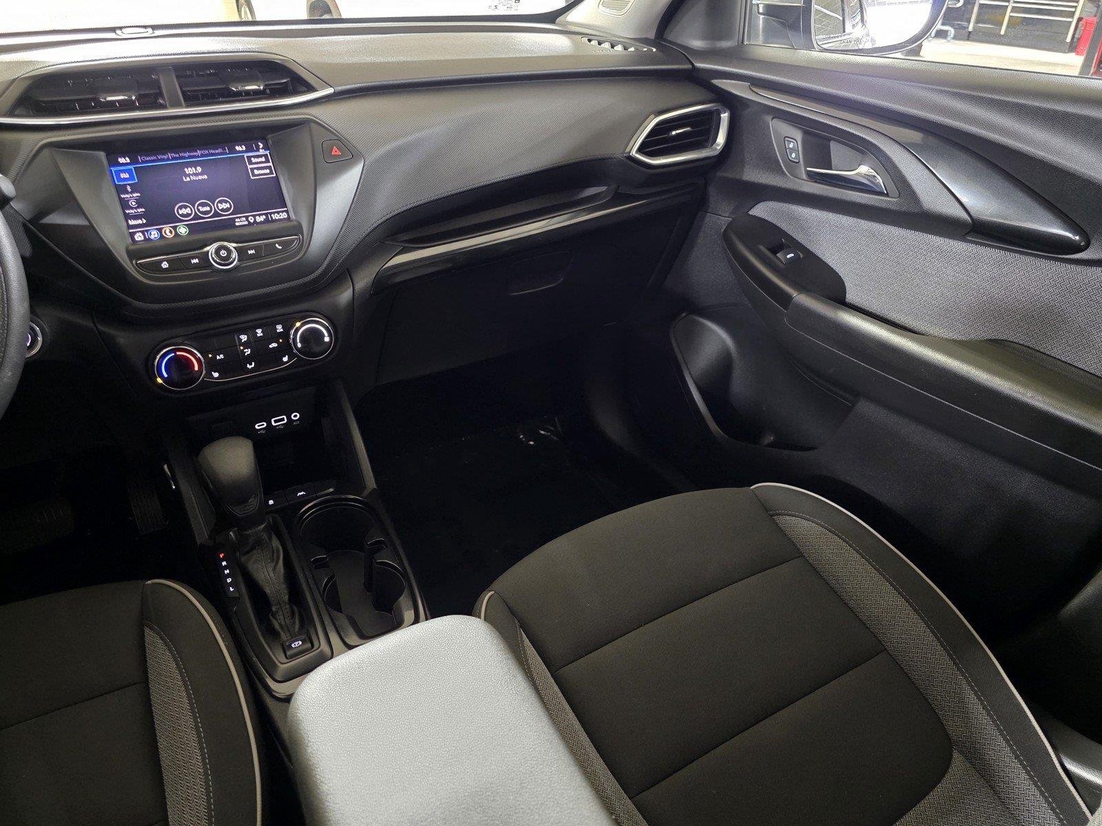 Used 2023 Sterling Gray Metallic Chevrolet LT image 17