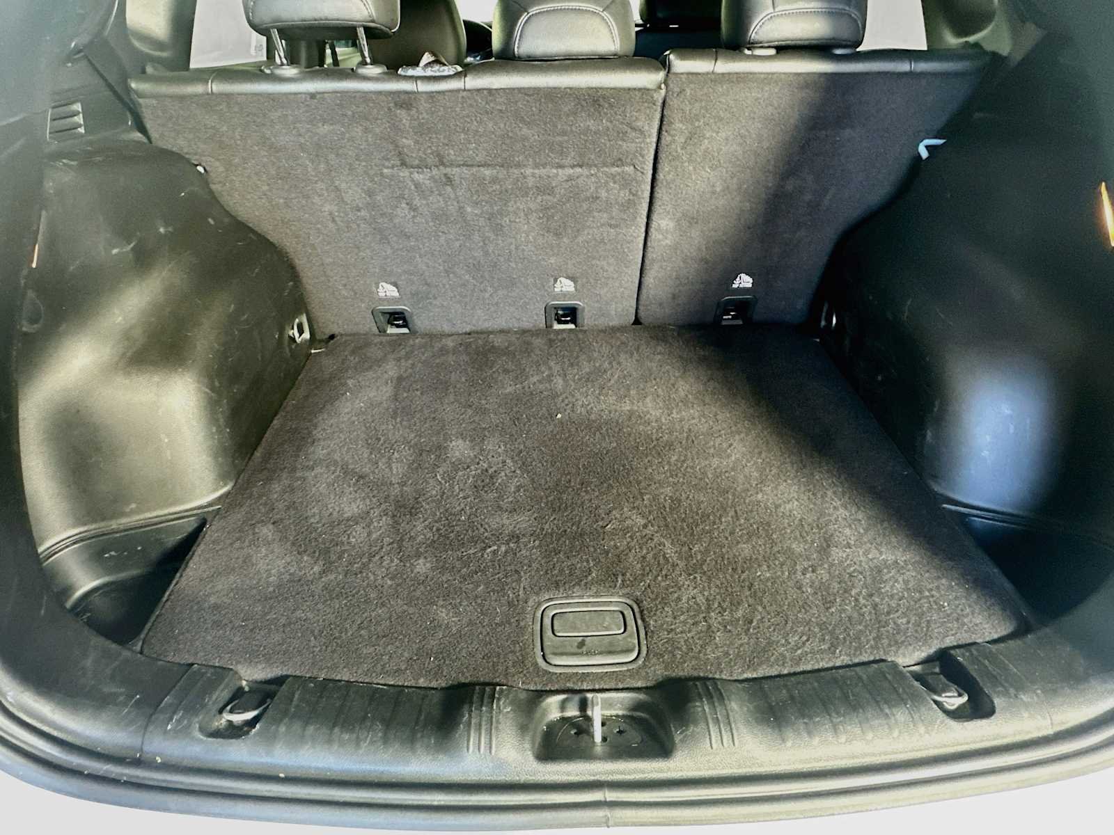 Used 2024 Bright White Clearcoat Jeep Latitude image 23