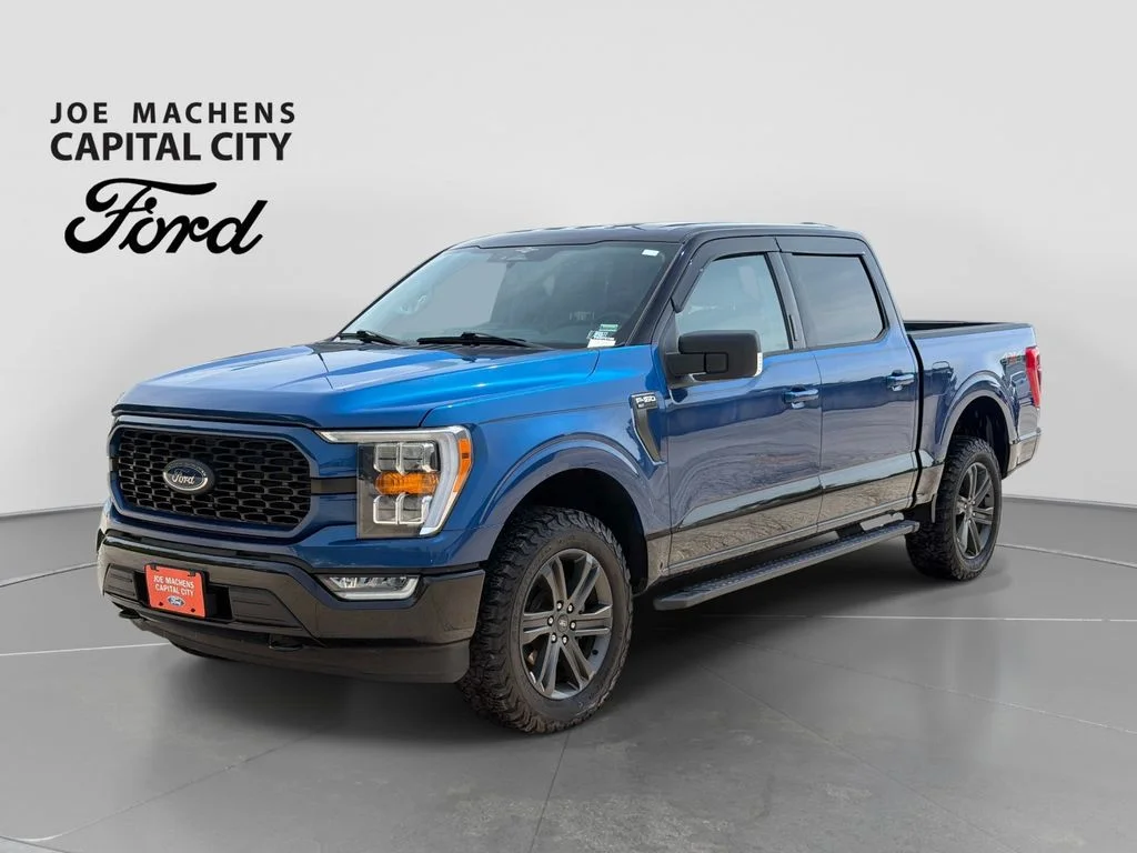 Used 2023 Atlas Blue Metallic Ford XLT image 9