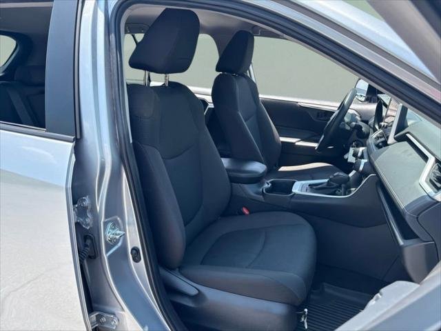 Certified Used 2024 SILVER SKY METALLIC Toyota  image 8
