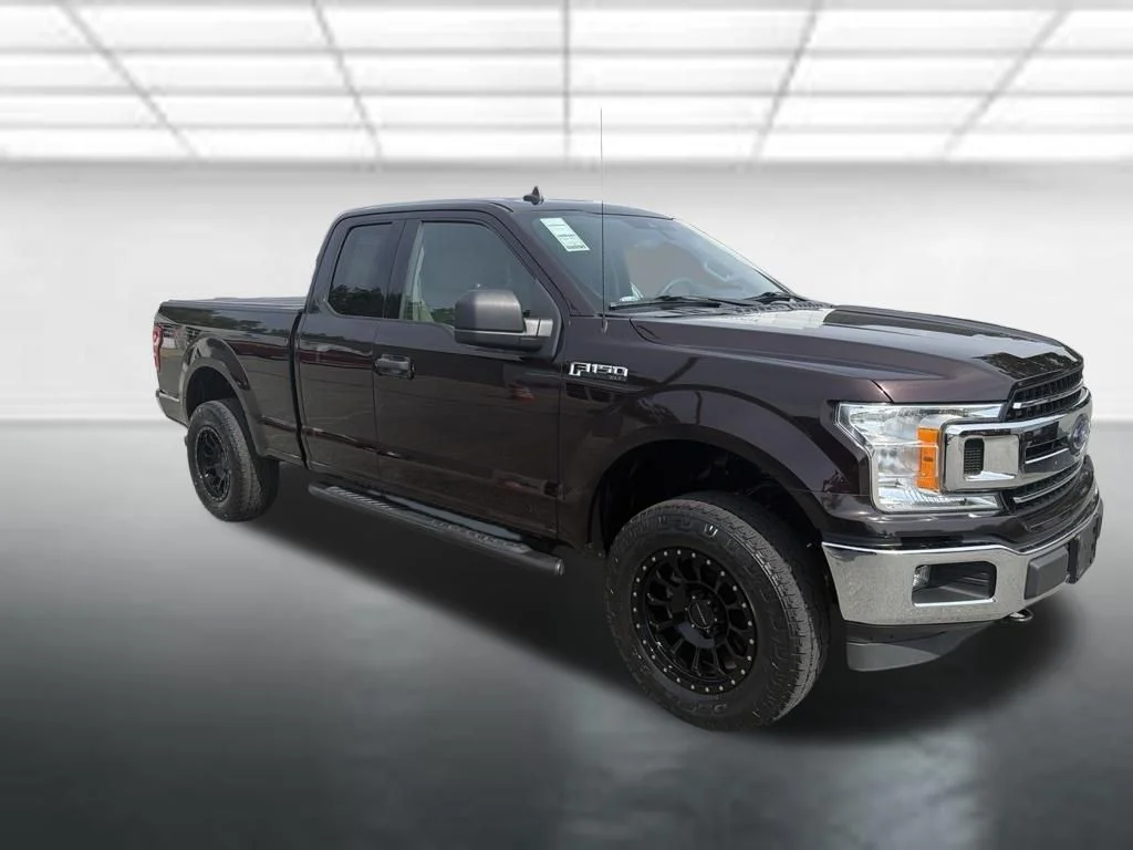 Used 2019 Red Ford XLT image 9