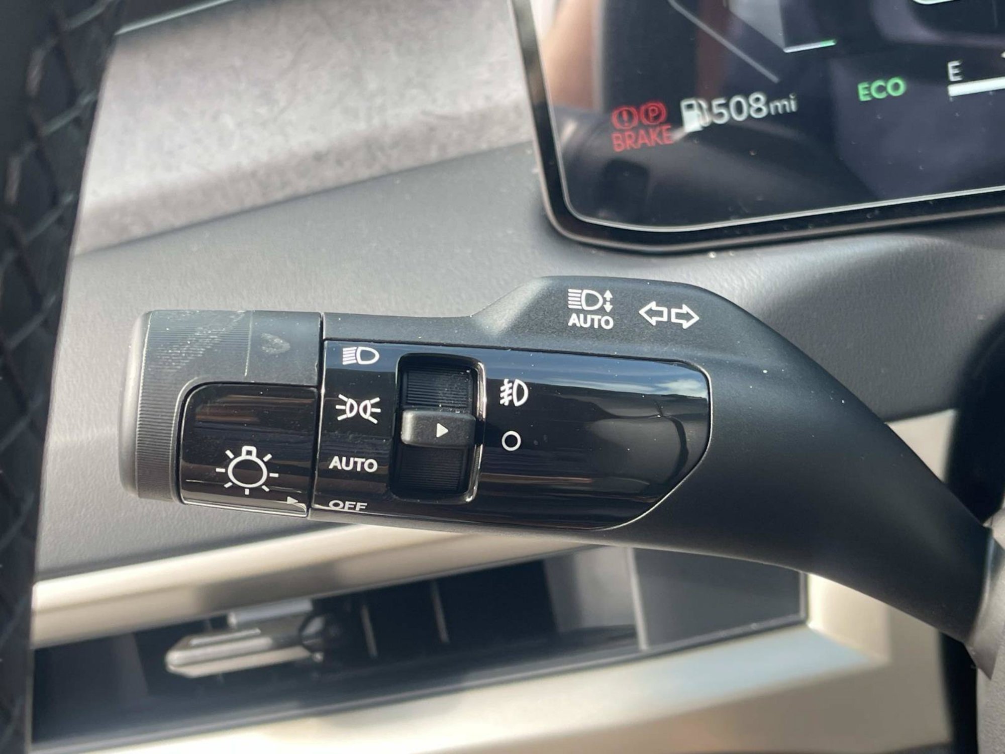New 2027 Glacial White Pearl Kia SX image 34